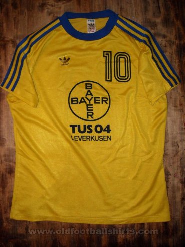 Bayer 04 Leverkusen Away football shirt 1974 - 1976