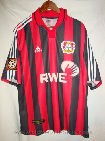 Bayer 04 Leverkusen Home football shirt 2001 - 2002