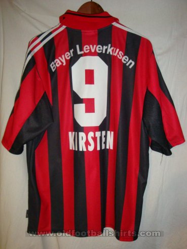 Bayer 04 Leverkusen Home football shirt 2001 - 2002
