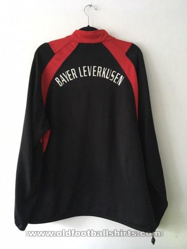 Bayer 04 Leverkusen Training/Leisure football shirt 2001 - 2003
