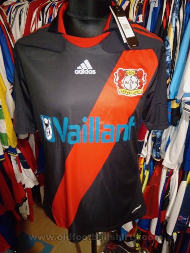 Bayer 04 Leverkusen Home football shirt 2010 - 2011