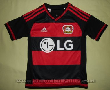 Bayer 04 Leverkusen Home football shirt 2015