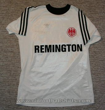 Eintracht Frankfurt Home football shirt 1975 - 1976