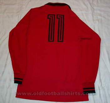 Eintracht Frankfurt Away football shirt 1980 - 1981