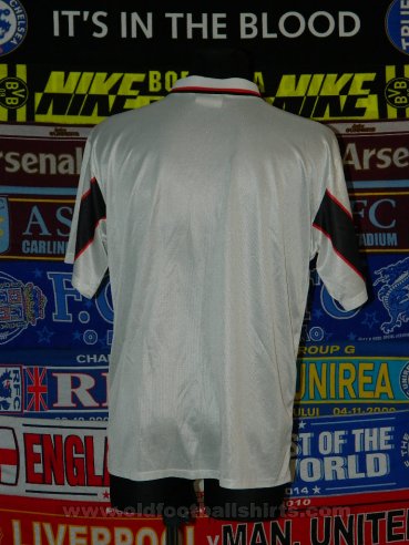 Eintracht Frankfurt Away football shirt 1998 - 1999