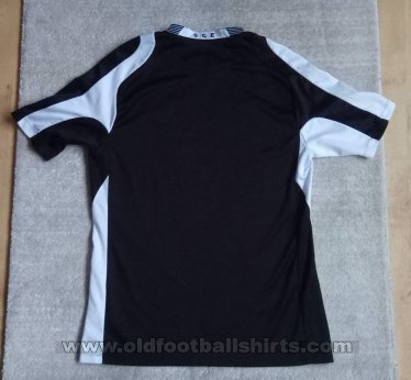 Eintracht Frankfurt Away football shirt 2013 - 2014