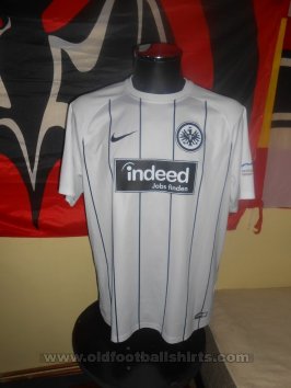 Eintracht Frankfurt Home football shirt 2017 - 2018