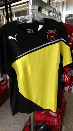 Alajuela Junior Goalkeeper football shirt 2014 - 2015
