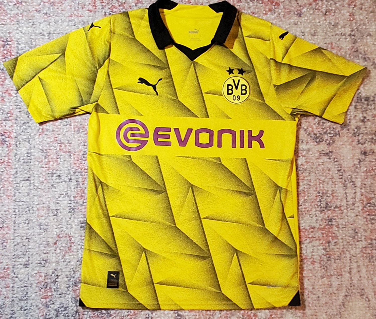 Foulard / Écharpe Officiel Borussia Dortmund BVB - Couleurs