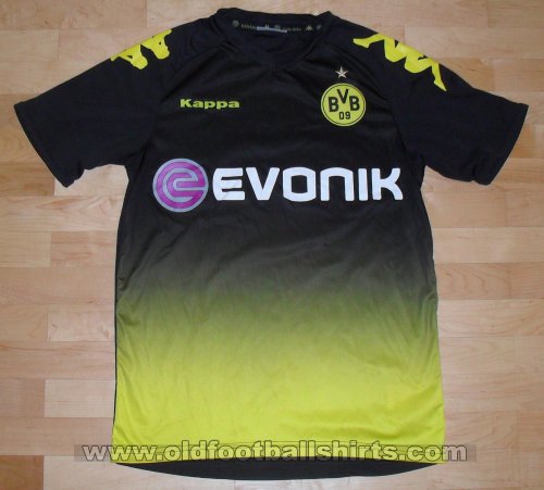 Borussia Dortmund Dış Saha futbol forması 2011 - 2012