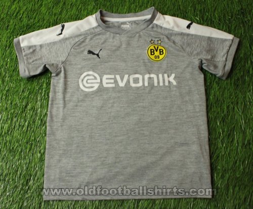 Borussia Dortmund Üçüncü futbol forması 2017 - 2018