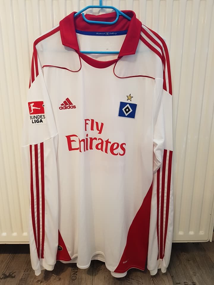 Hamburg Home football shirt 2010 2011. Sponsored by Emirates