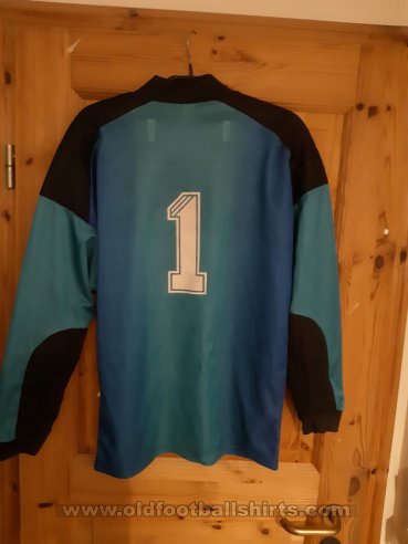 Hamburg Goalkeeper football shirt 1993 - ?