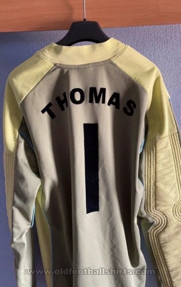 Hamburg Goalkeeper football shirt 2003 - 2004
