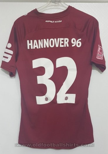 Hannover 96 Home football shirt 2014 - 2015
