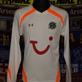 Hannover 96 Goleiro camisa de futebol 2010 - 2011