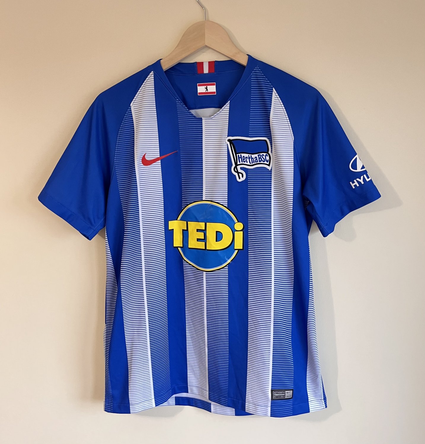 Maillot football vintage Hertha Berlin 2019-2020 HOME – Football Shirt Vintage