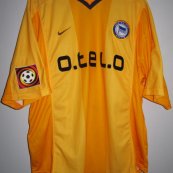 Üçüncü futbol forması 2000 - 2001