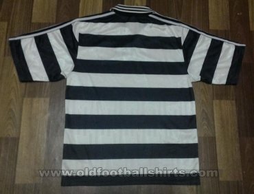 Hertha Home baju bolasepak 1997 - 1998