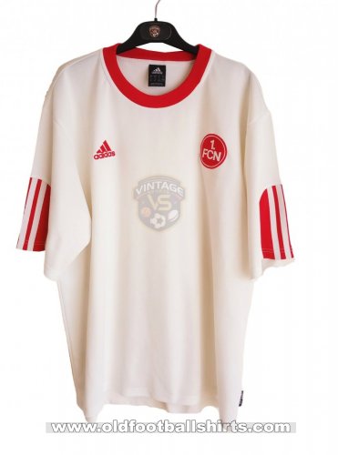 Nurnberg Weg Fußball-Trikots 2002 - 2003