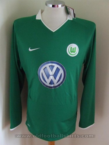 VfL Wolfsburg Home football shirt 2008 - 2009