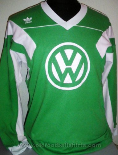 VfL Wolfsburg Home football shirt (unknown year)