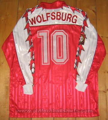 VfL Wolfsburg Away football shirt 1996 - 1997