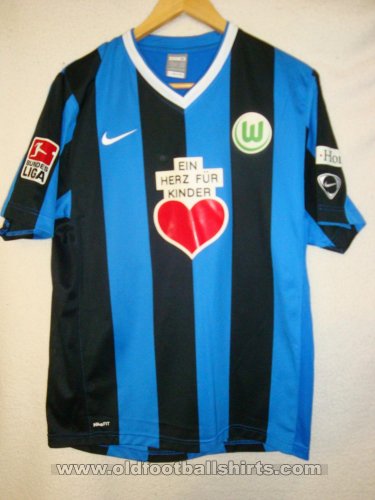 VfL Wolfsburg Away football shirt 2007 - 2008