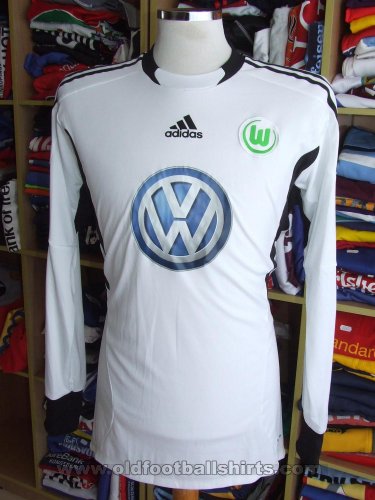VfL Wolfsburg Away football shirt 2011 - 2012