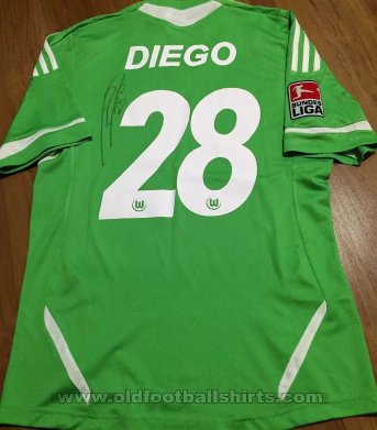 VfL Wolfsburg Home football shirt 2011 - 2012