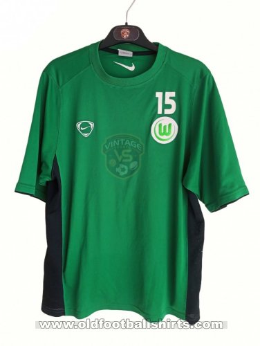VfL Wolfsburg Training/Leisure football shirt (unknown year)