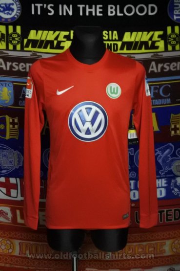 VfL Wolfsburg Goalkeeper football shirt 2016 - 2017