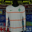 Away baju bolasepak 2009 - 2010