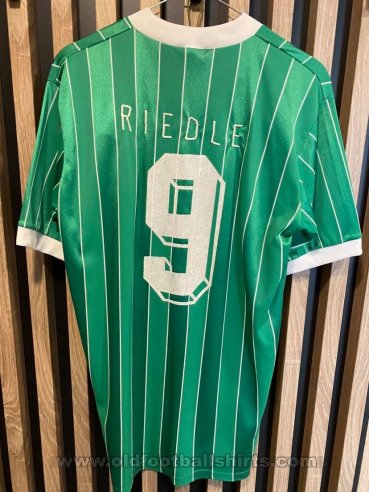 Werder Bremen Away baju bolasepak 1987 - 1988