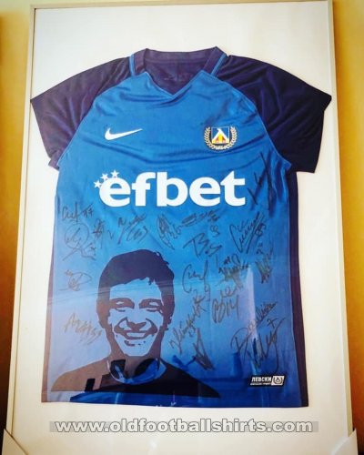 Levski Sofia Home football shirt 2018 - 2019