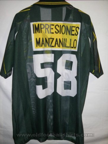 Loros de la Universidad de Colima Home football shirt (unknown year)