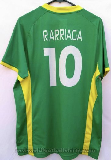 Loros de la Universidad de Colima Third football shirt 2015