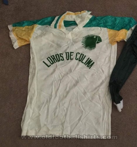 Loros de la Universidad de Colima Home football shirt (unknown year)