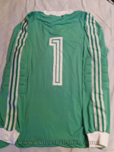  CSKA Sofia Goalkeeper football shirt 1982 - 1983