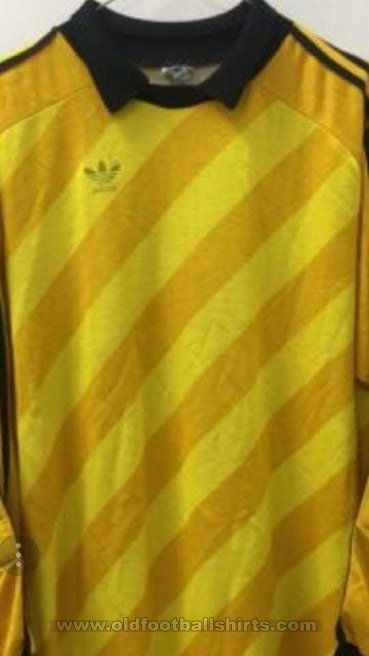  CSKA Sofia Goalkeeper football shirt 1985 - 1986