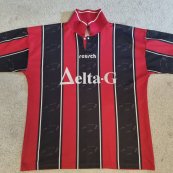 Home football shirt (unknown year)