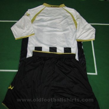 Lokomotiv 1929 Sofia Away football shirt (unknown year)