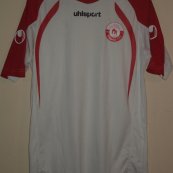 Away football shirt (unknown year)