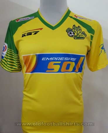 Deportes La Pintana Home football shirt 2017