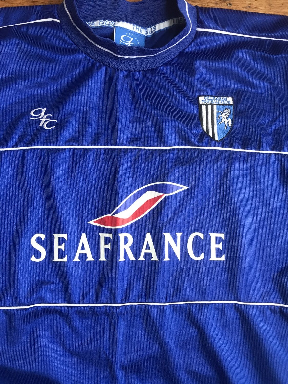 Gillingham Home Maillot de foot 2003 - 2004. Sponsored by SeaFrance