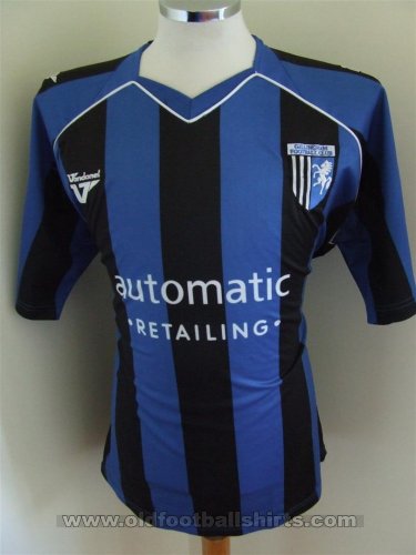 Gillingham Home football shirt 2010 - 2011