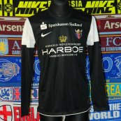 Away football shirt (unknown year)