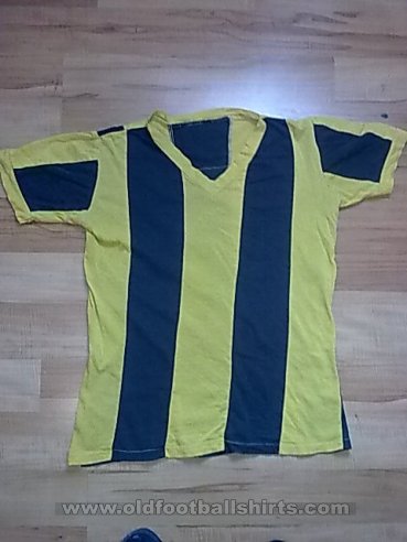 Botev Plovdiv Home football shirt 1972 - 1974
