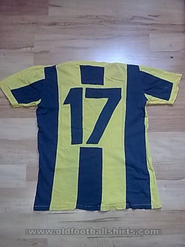 Botev Plovdiv Home football shirt 1972 - 1974