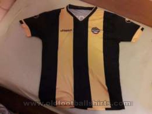 Botev Plovdiv Home football shirt 2015 - 2016